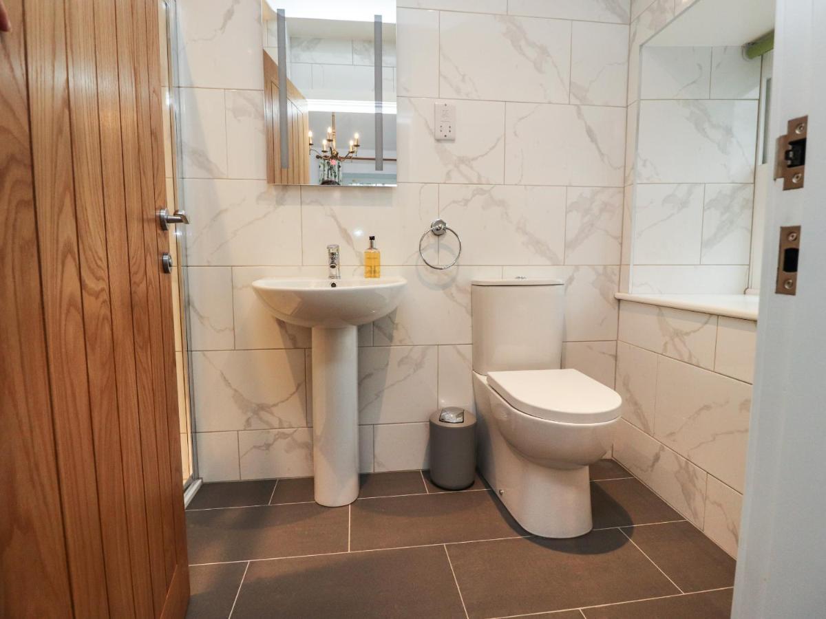 1 Hull House Cottage Скіптон Екстер'єр фото